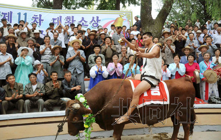 ����ƽ��9��3��~6�վ����˳���ȫ������ˤ�Ӵ�����ͼΪ���Ž�Ʒ��ţ�Ĺھ�������ͬ�磩