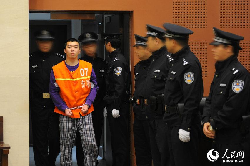 南京富二代杀妻被判死缓 曾砍妻子数十刀