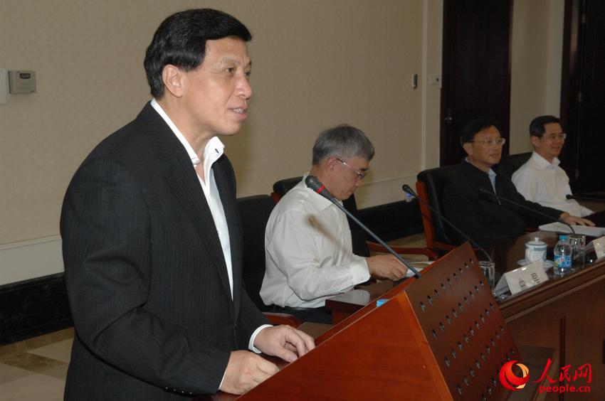 2014��7��29�����磬�⽻����������ҵ�죨��һ�����й����������о���������ʽ�Ͻ�����    ��Ӱ��������  ������