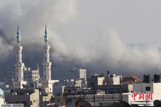 ����ʱ��2014��8��8�գ���ɳ����ɫ�лָ��Լ�ɳ�ش���Ϯ���ڰ��������ٿ���Э����δ��չ�Ӵ�ǰ��72СʱͣսЭ��󣬼�ɳ�ش�����˹̹��װ�ٶ�����ɫ�о��ڷ�����������ɫ���ϲ�����������������֮�ʣ���������ͣ��Э�����ʧЧ�󣬹���˹�Ѿ��Ӽ�ɳ�ش�����������18ö���������ɫ�еġ���񷡱����ϵͳ����������������ö��