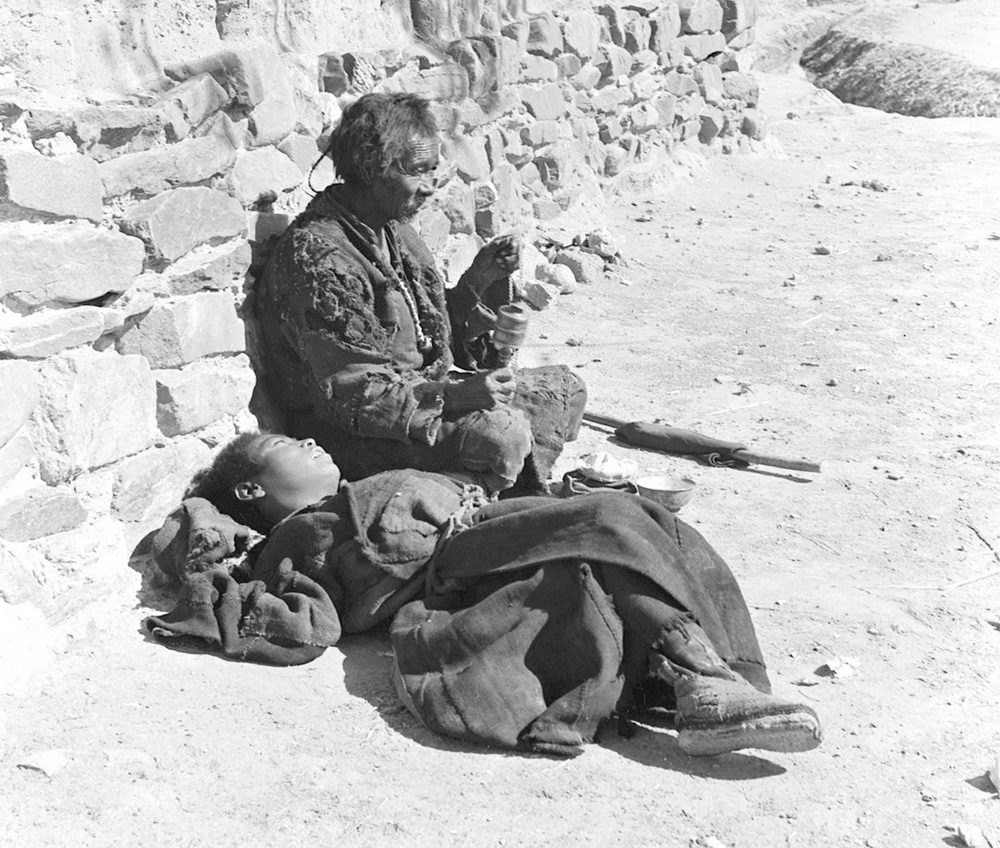 珍贵历史档案见证:西藏封建农奴制是人类发展史上最黑暗的一页