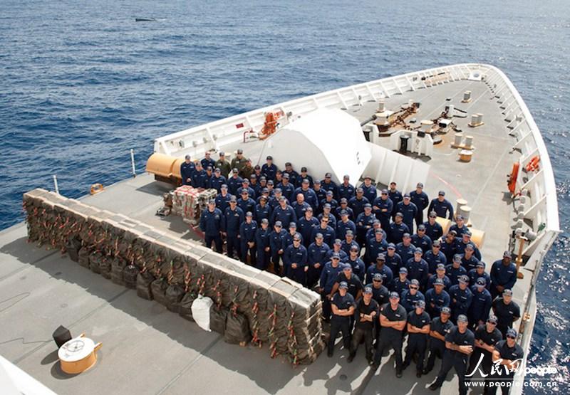 美国海警从土潜艇上查获6吨毒品3