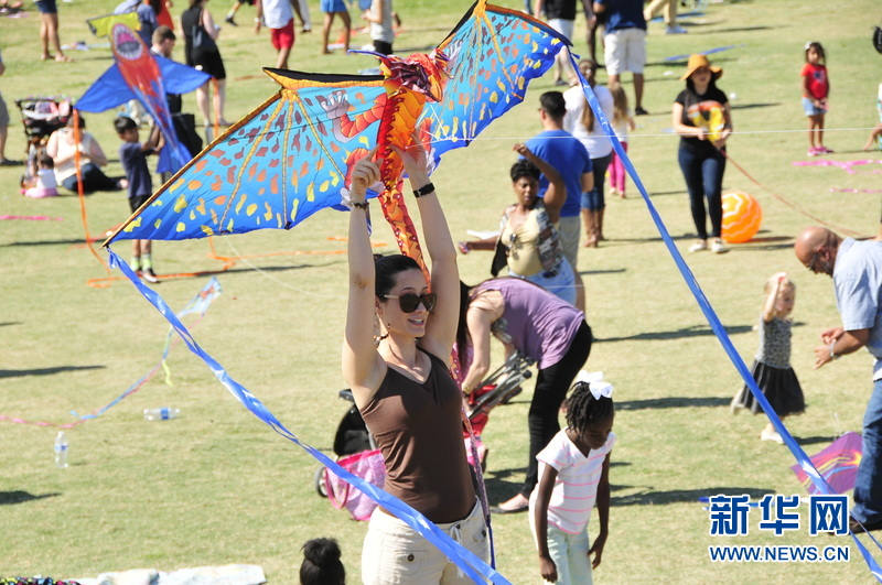 ��˹�ؾٰ�����������԰���ݽڣ�������ͼ�� ��7��