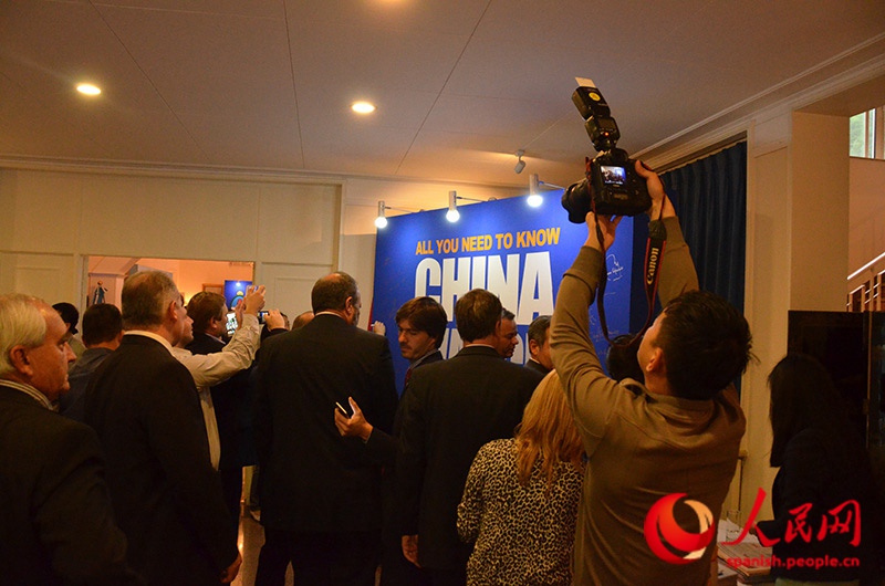 10.��ʽ�ֳ� 3 ����Ӱ������������ϼ��.jpg