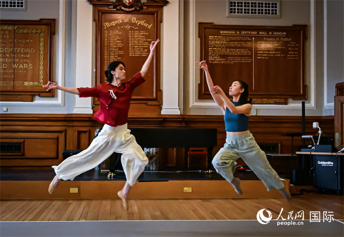 �赸�糡���˰����Ļ�ֳ��������� ��������