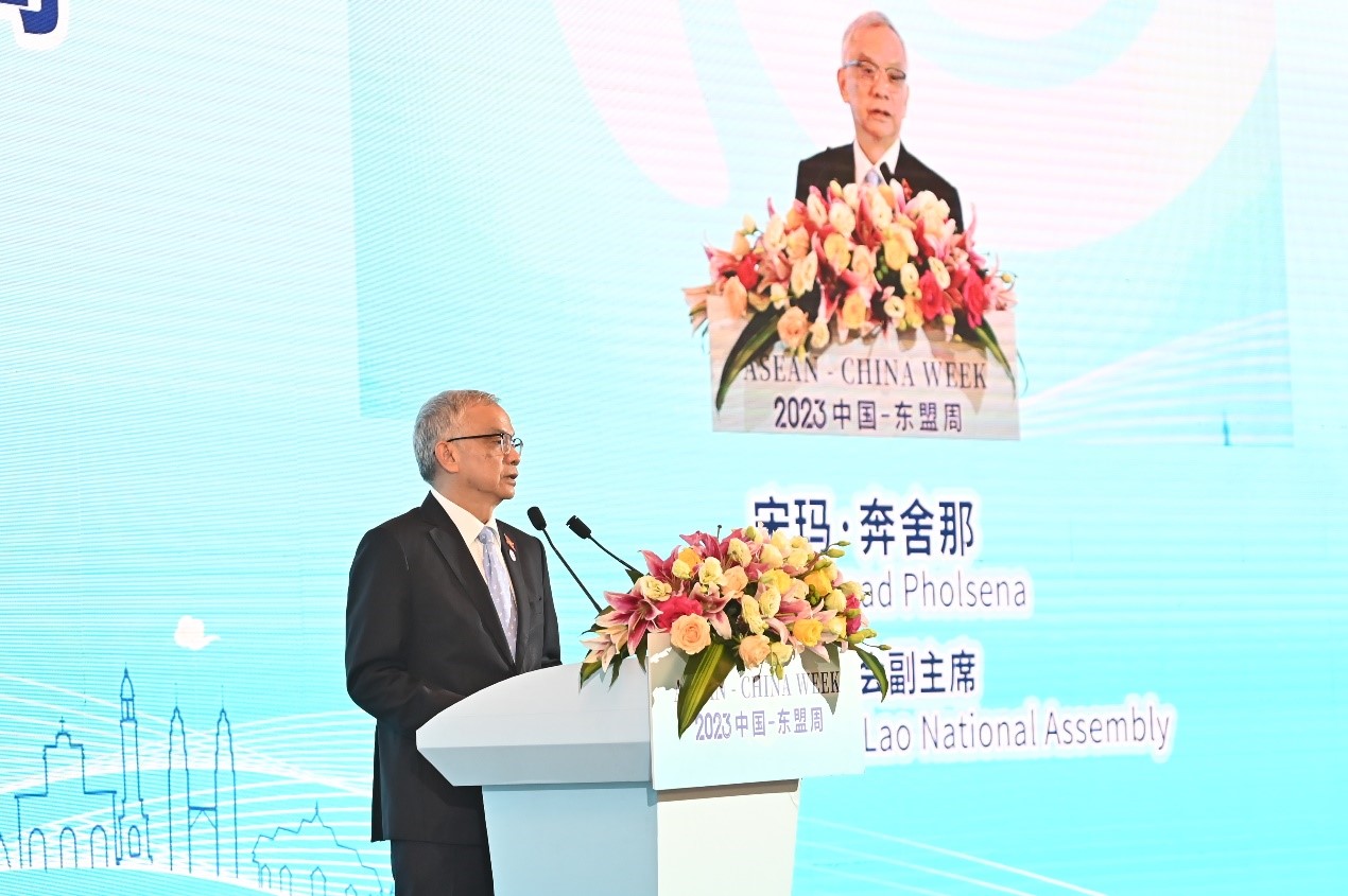 ���ι��ḱ��ϯ���ꡤ������Ϊ��Ļʽ�´ǡ��й����������Ĺ�ͼ