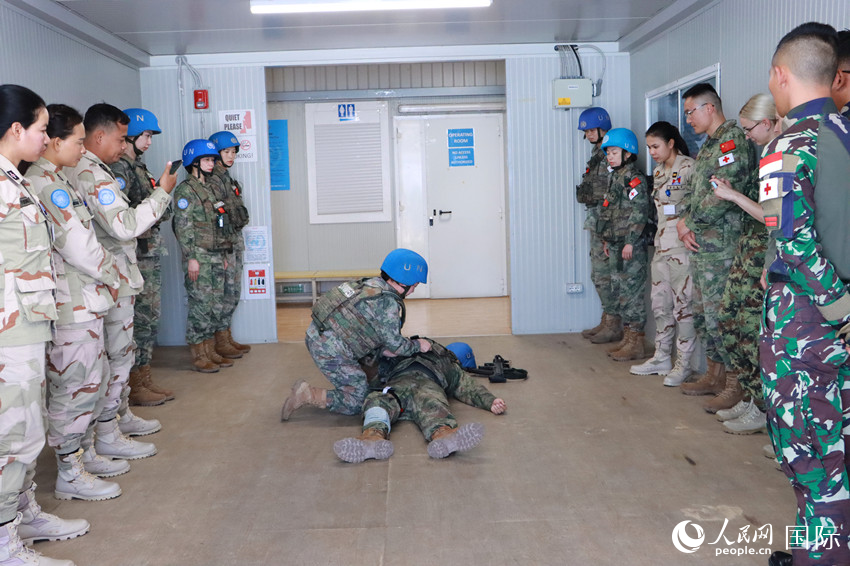 �й�ά��ҽ�Ʒֶӻ�ʿ��ʾս�����ȼ��ܿ�Ŀ����������