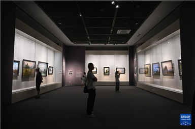 走进俄罗斯当代艺术大师经典作品展