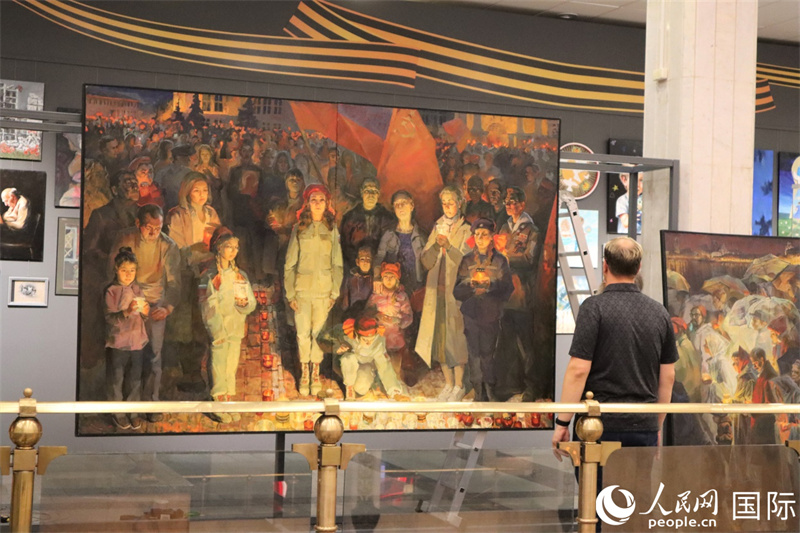 《艺术与和平——生命的伟大胜利》国际美术作品展开幕式现场。人民网记者 于宏建摄