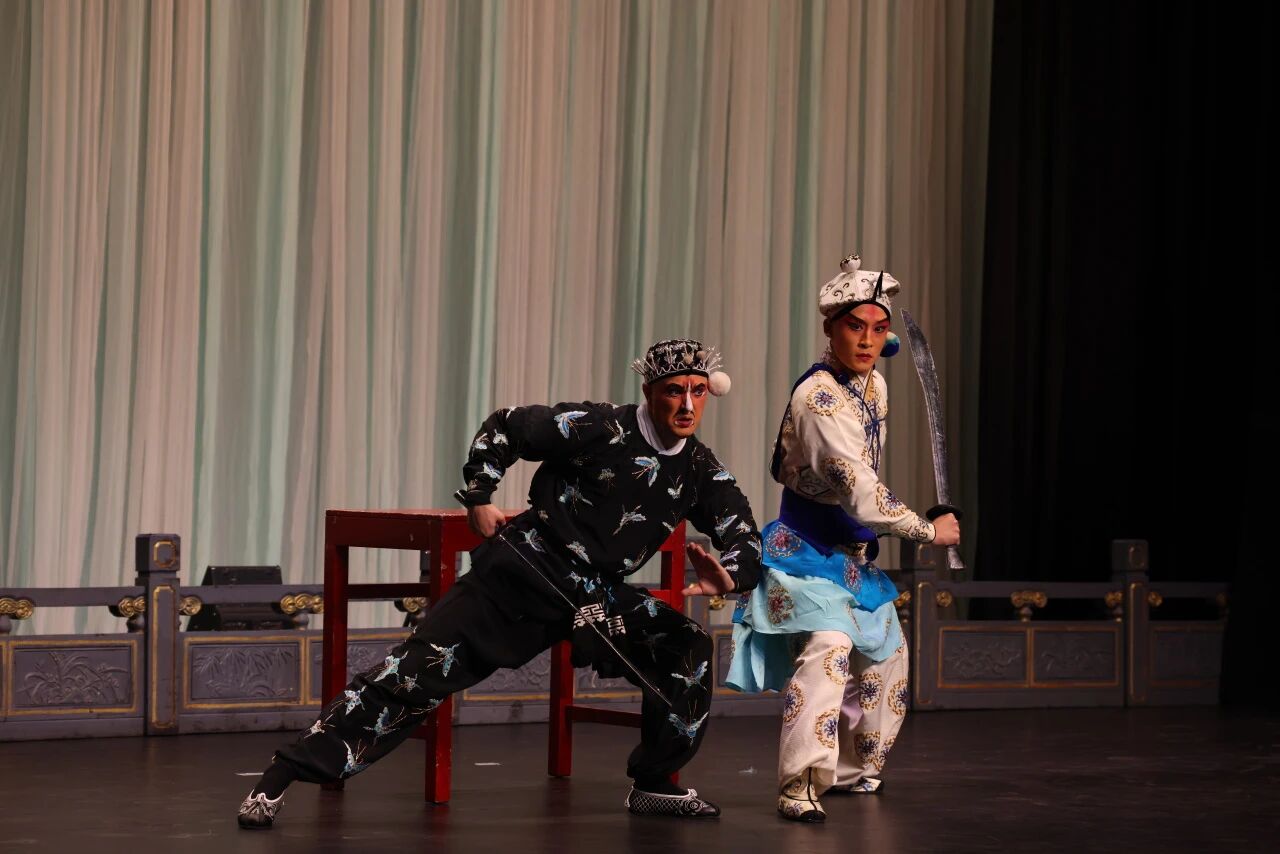 《三岔口》剧照。中国戏曲学院供图