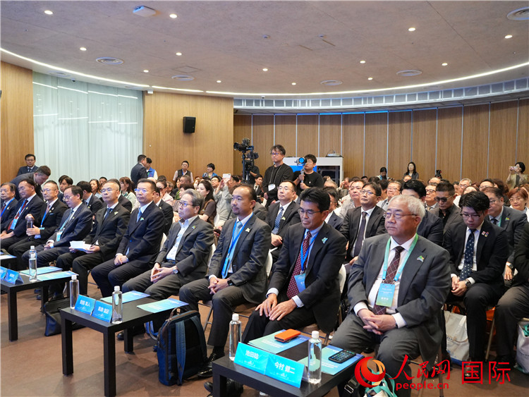 10月9日下午，内蒙古经贸旅游洽谈推介会在2025日本大阪世博会中国馆举行。人民网 许可摄