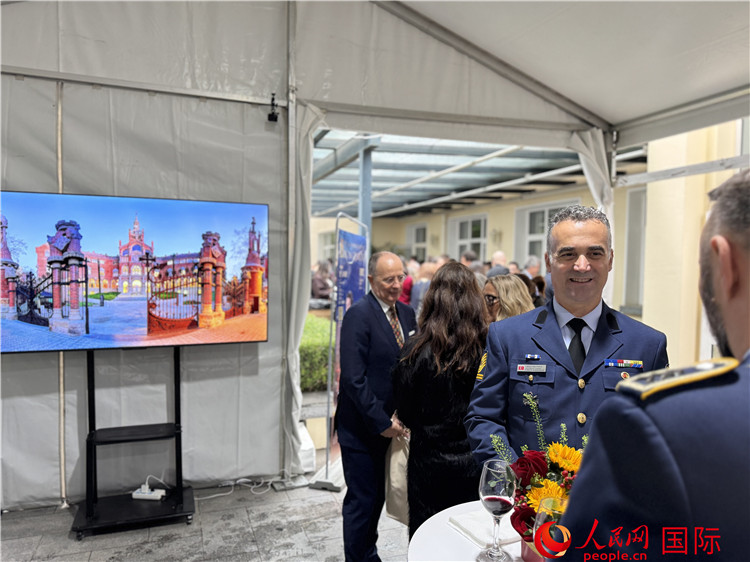 西班牙驻华大使馆举行的国庆招待会现场。人民网记者 赵健摄