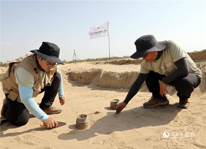 联合考古场景。人民网记者 管克江摄