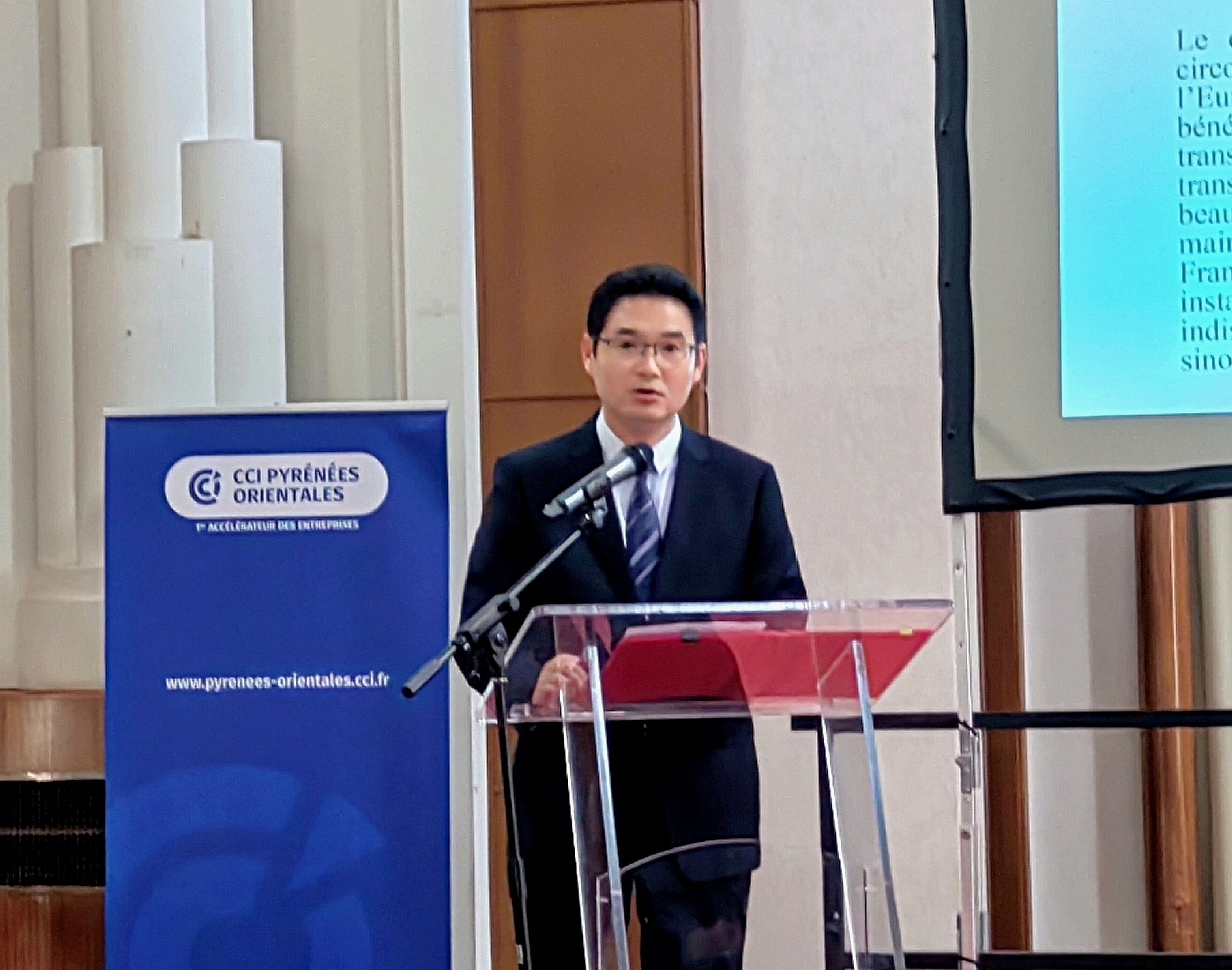 中国驻马赛总领事何有麟致辞。中国驻马赛总领事馆供图