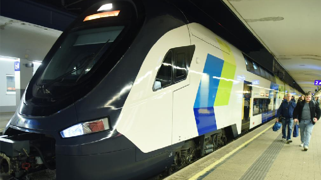 中国国产列车首次亮相奥地利铁路