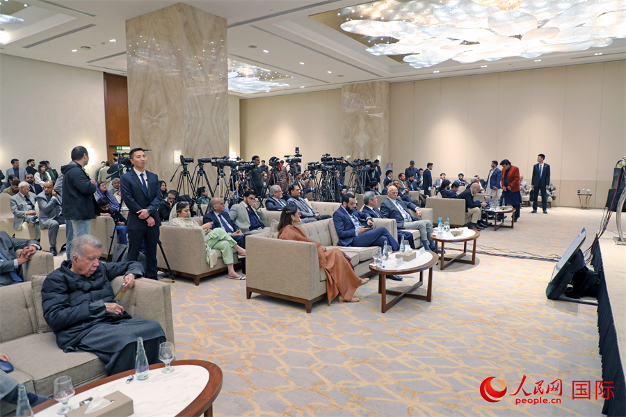 论坛吸引了超过200名中巴各界友好人士。人民网记者 赵益普摄 