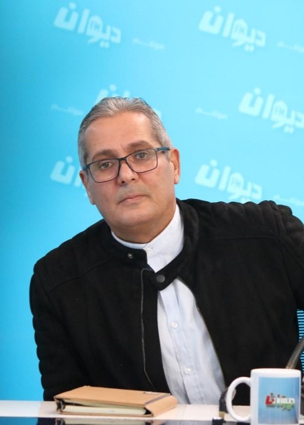 图为突尼斯玛努巴大学教授拉法·塔比卜，受访者供图