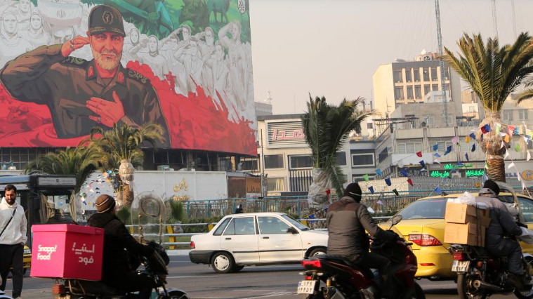 特朗普再次威胁伊朗 伊朗军方：团结起来挫败敌人阴谋