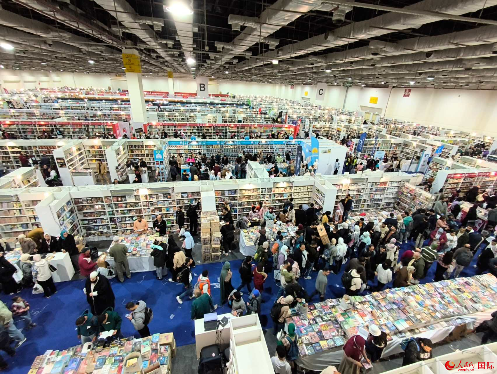 第57届开罗国际书展规模最大、图书最丰富 人民网记者 黄培昭摄