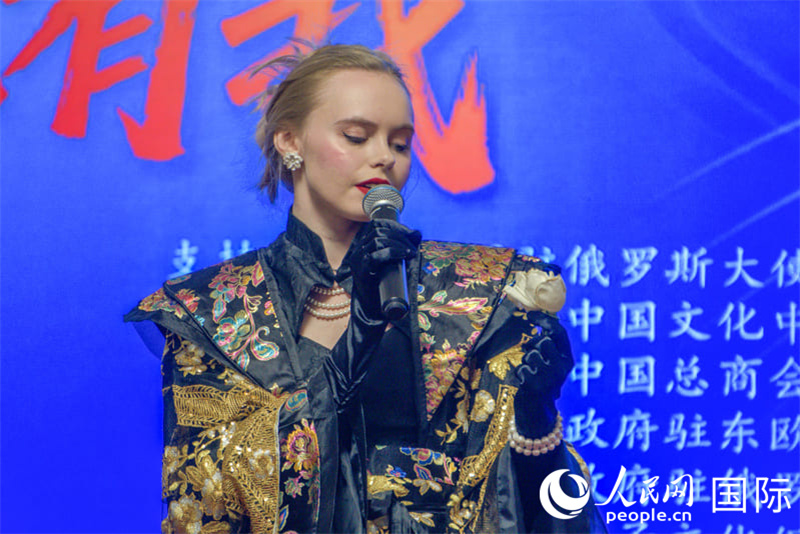 4月24日，第十六届"文化中国·水立方杯"中文歌曲大赛莫斯科赛区决赛在莫斯科中国文化中心圆满收官。人民网实习生 马明溪摄
