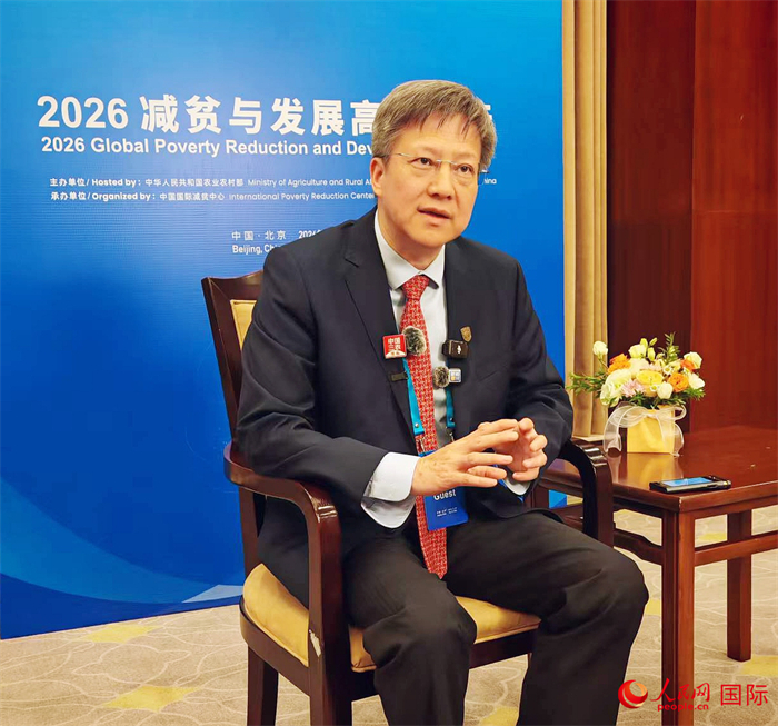 中国农业大学副校长林万龙接受人民网记者采访。人民网记者 李琰摄
