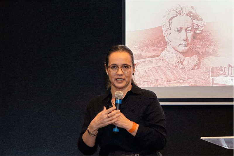 巴西国家电影局融资事务负责人法比奥娜·特琳达德在开幕上致辞。陈妤汎摄