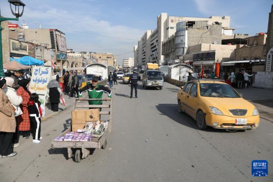 　　这是2025年12月31日拍摄的伊拉克首都巴格达街头景象。新华社发（哈利勒·达伍德摄）