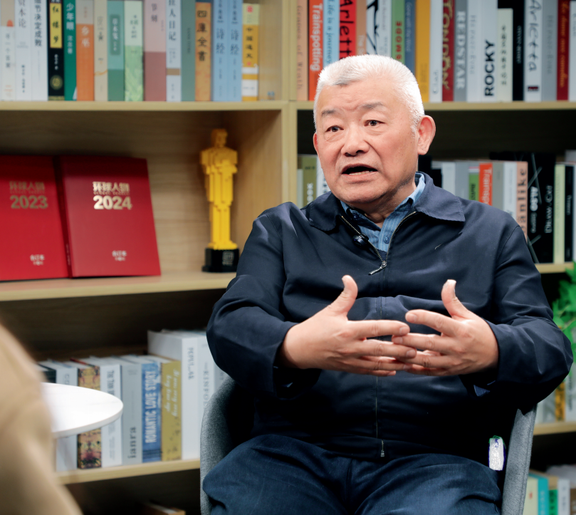 2026年4月，梅小璈在北京接受《环球人物》记者采访。（本刊记者 侯欣颖/摄）